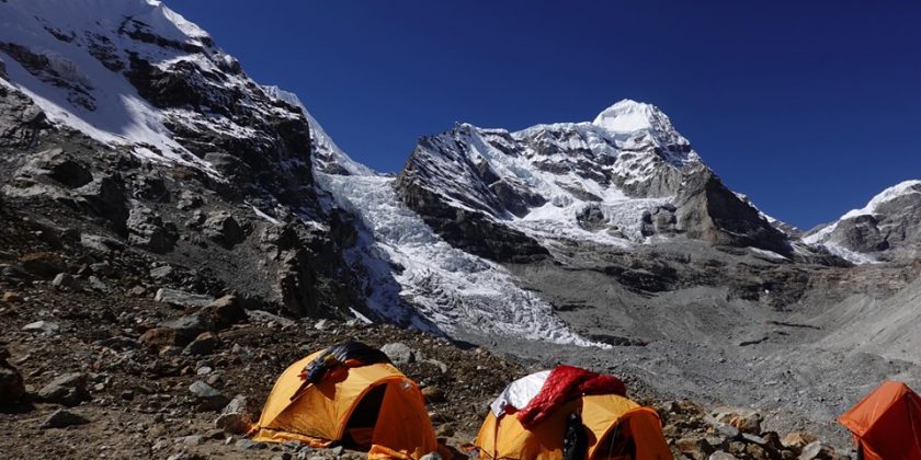 Mt. Kangtega (6783 m.) And Mera (6,645 m.)Expedition fly back Helicopter
